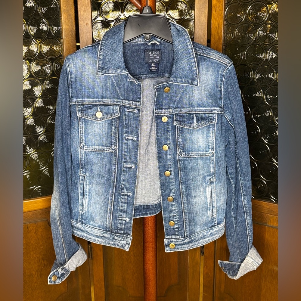 Guess- Classic Blue Denim Jacket, Size Small